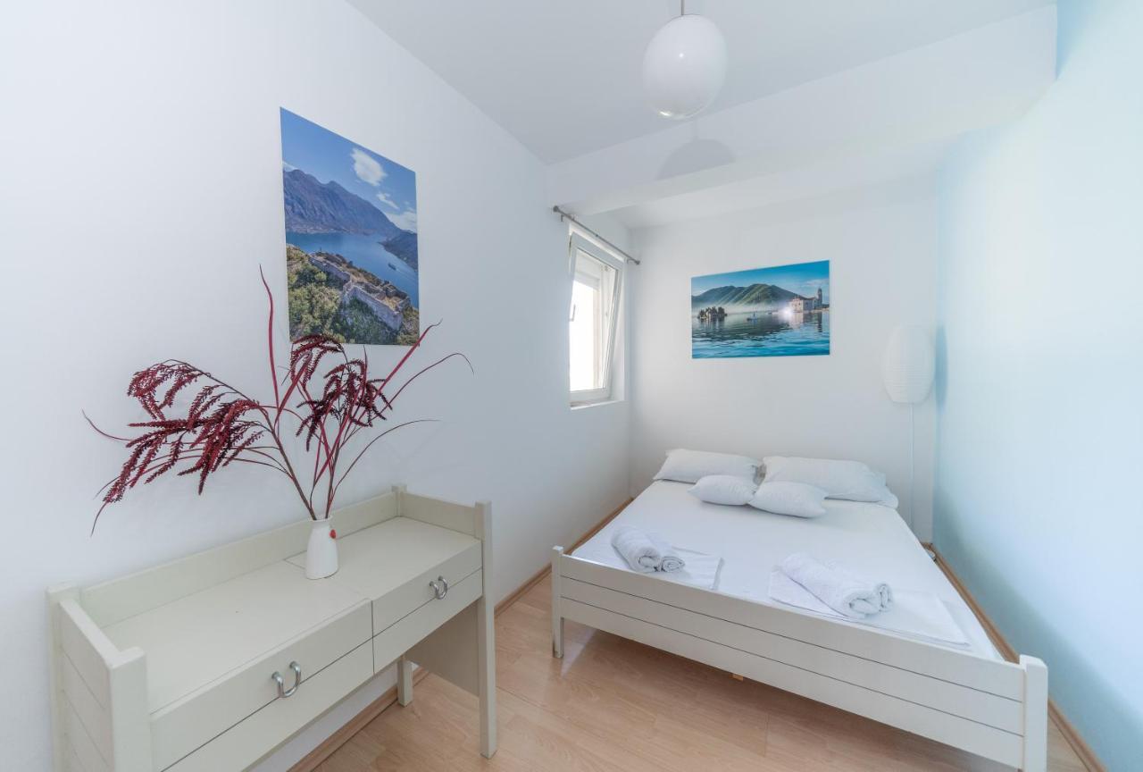 Apartment Sunshine Kotor