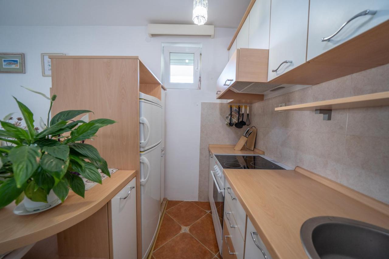 Sunshine Apartment Kotor
